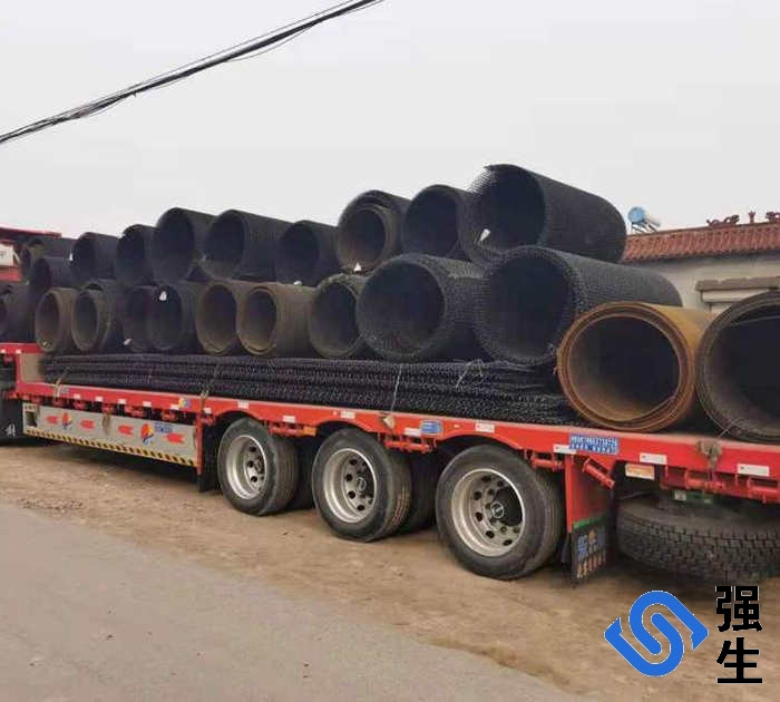 發(fā)往江西的礦山錳鋼篩網